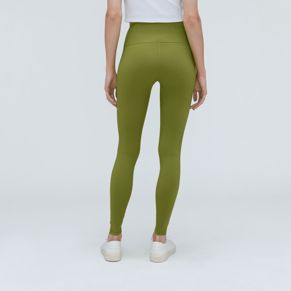 womens-perform-legging-cropped-pear