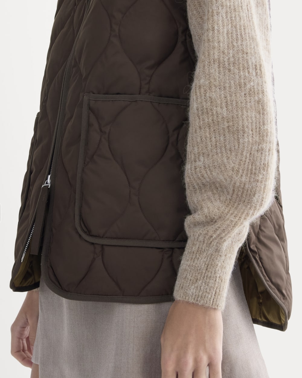 womens-renew-quilted-vest-coffee-bean