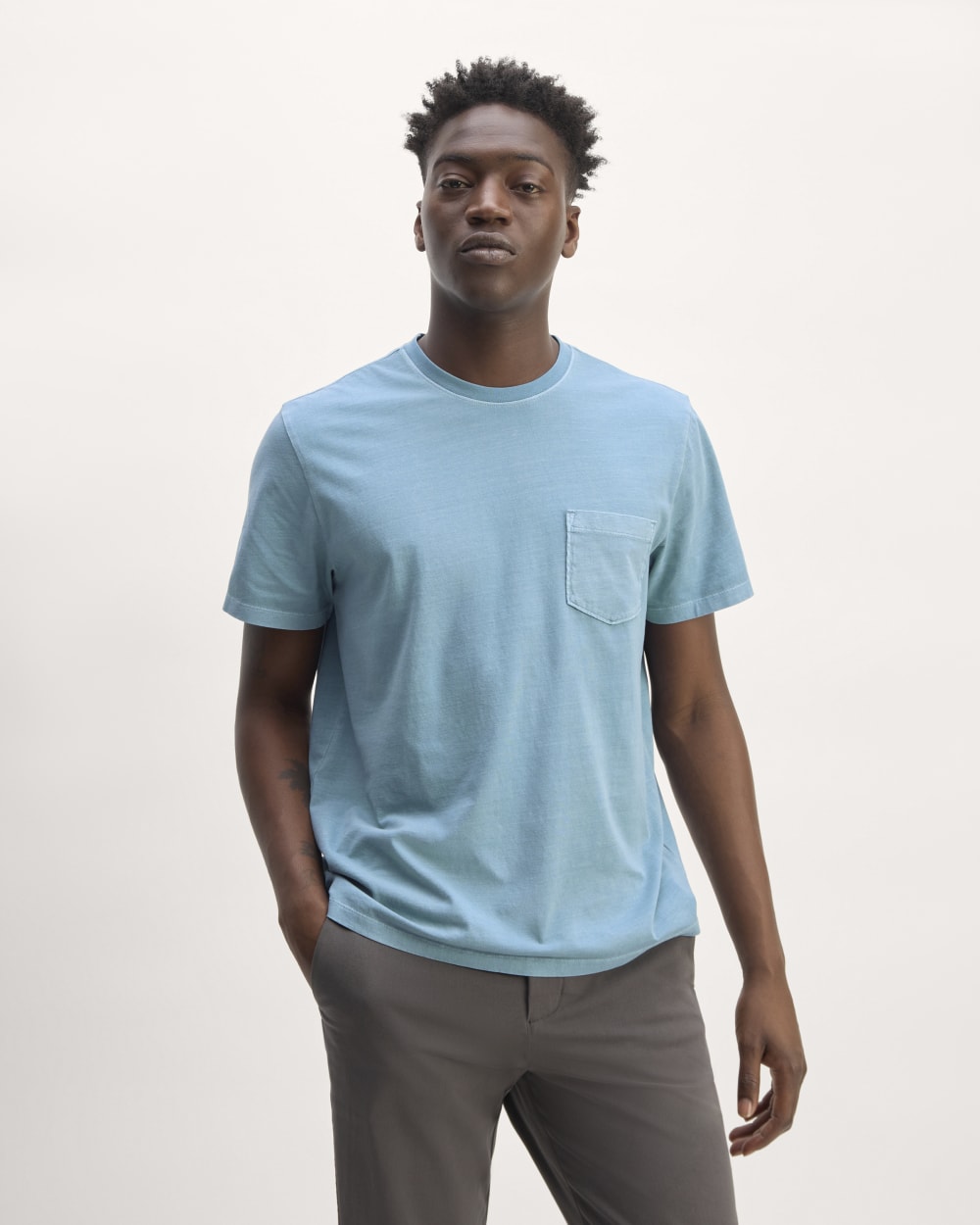mens-essential-organic-dyed-crew-spring-lake | primary