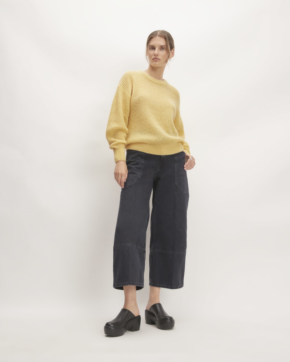 womens-alpaca-crew-raffia