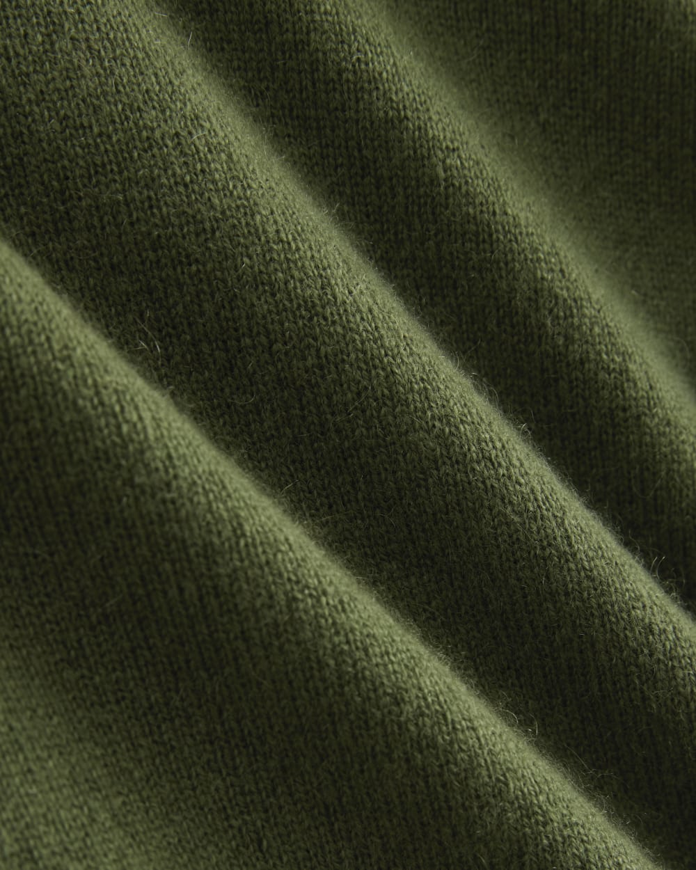 womens-cashmere-in-cropped-cardigan-forest-green