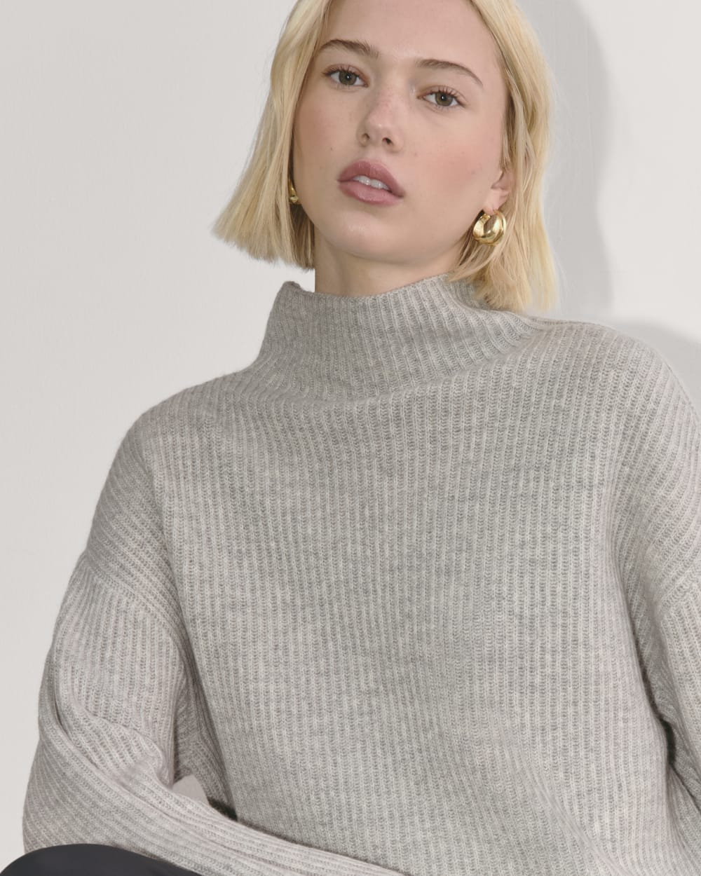 womens-wool-cashmere-fisherman-sweater-light-heather-grey