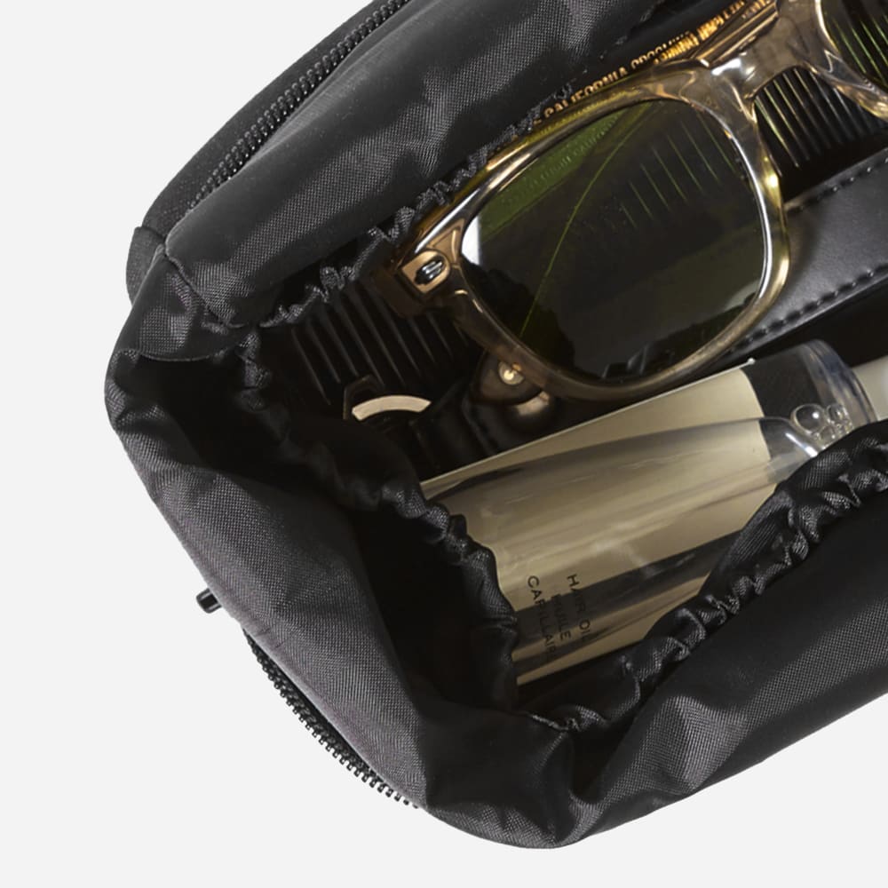 mens-renew-catchall-case-black