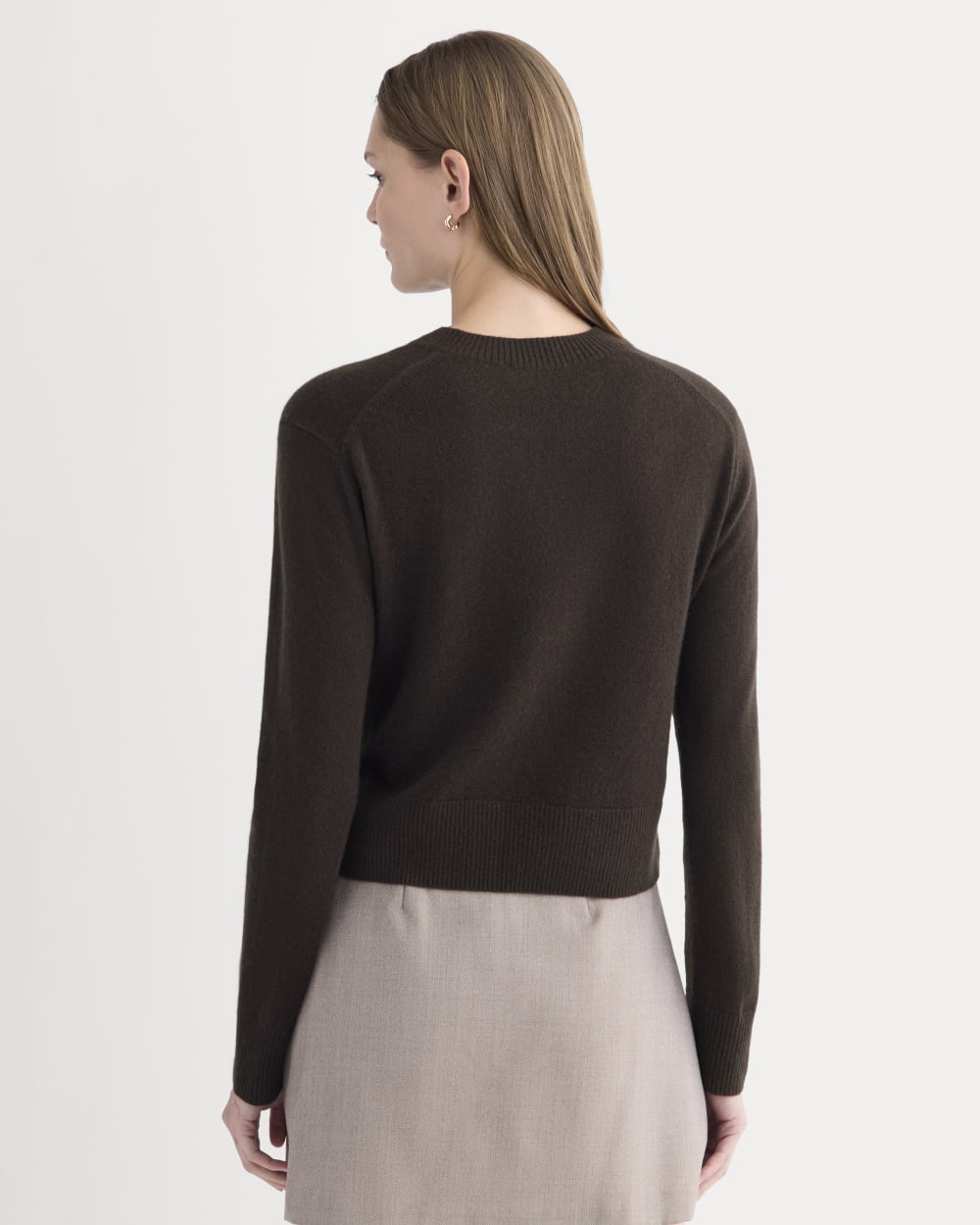 womens-cashmere-cropped-high-v-sweater-dark-chocolate