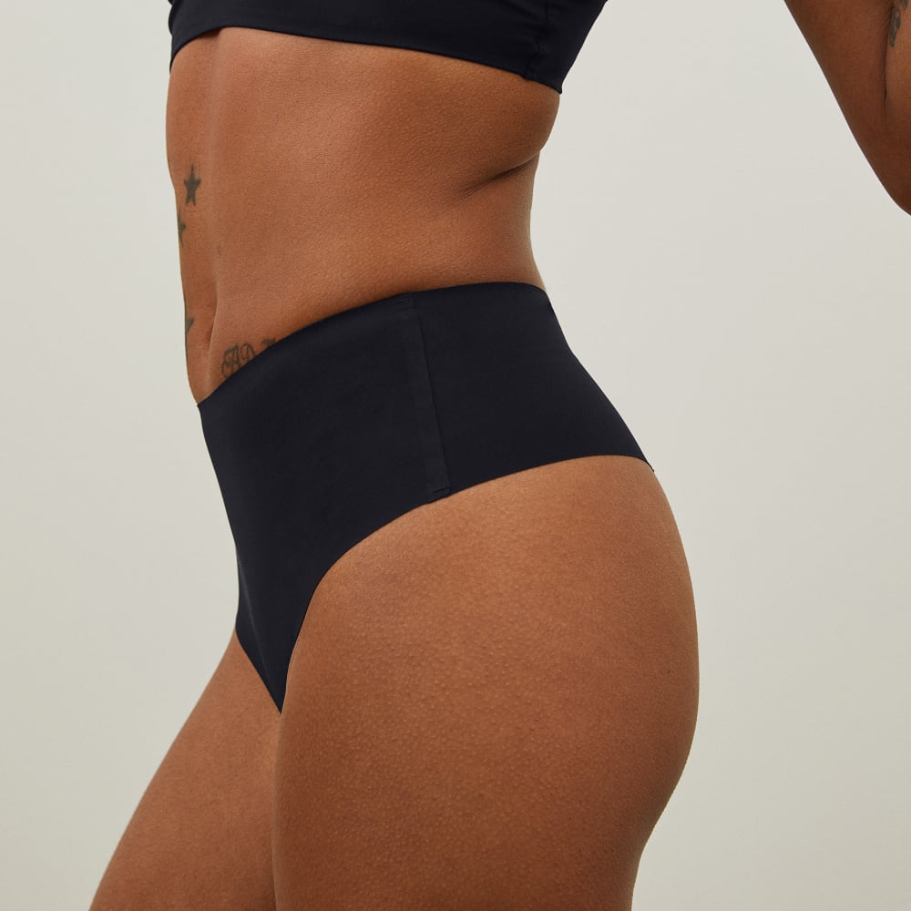 womens-renew-invisible-thong-black | alt