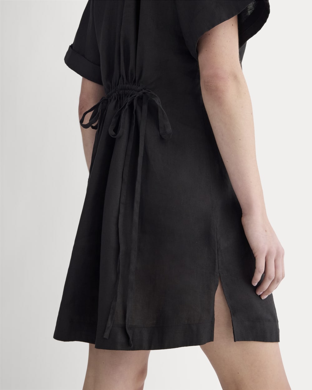 womens-popover-dress-in-linen-black