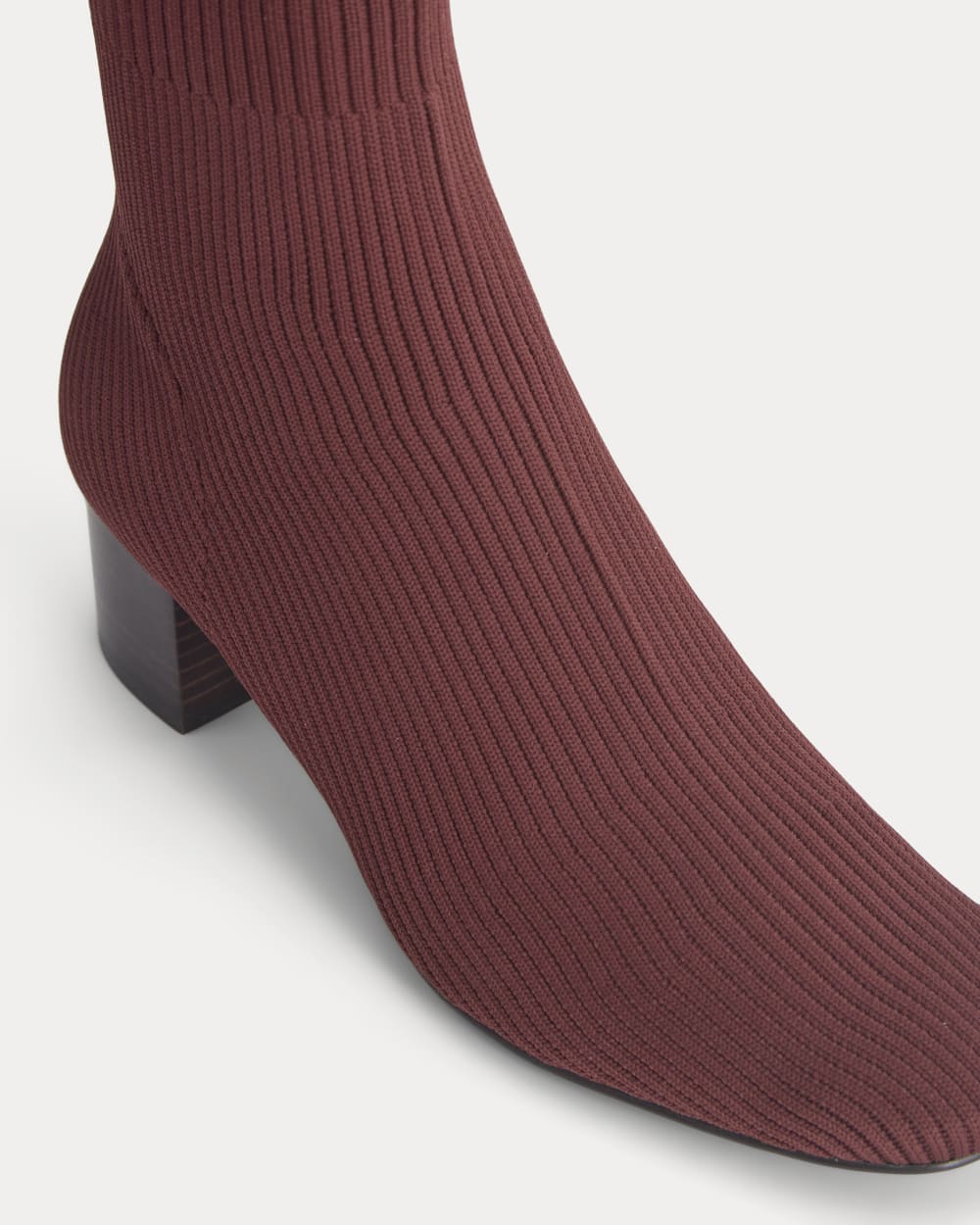 womens-day-boot-reknit-burgundy