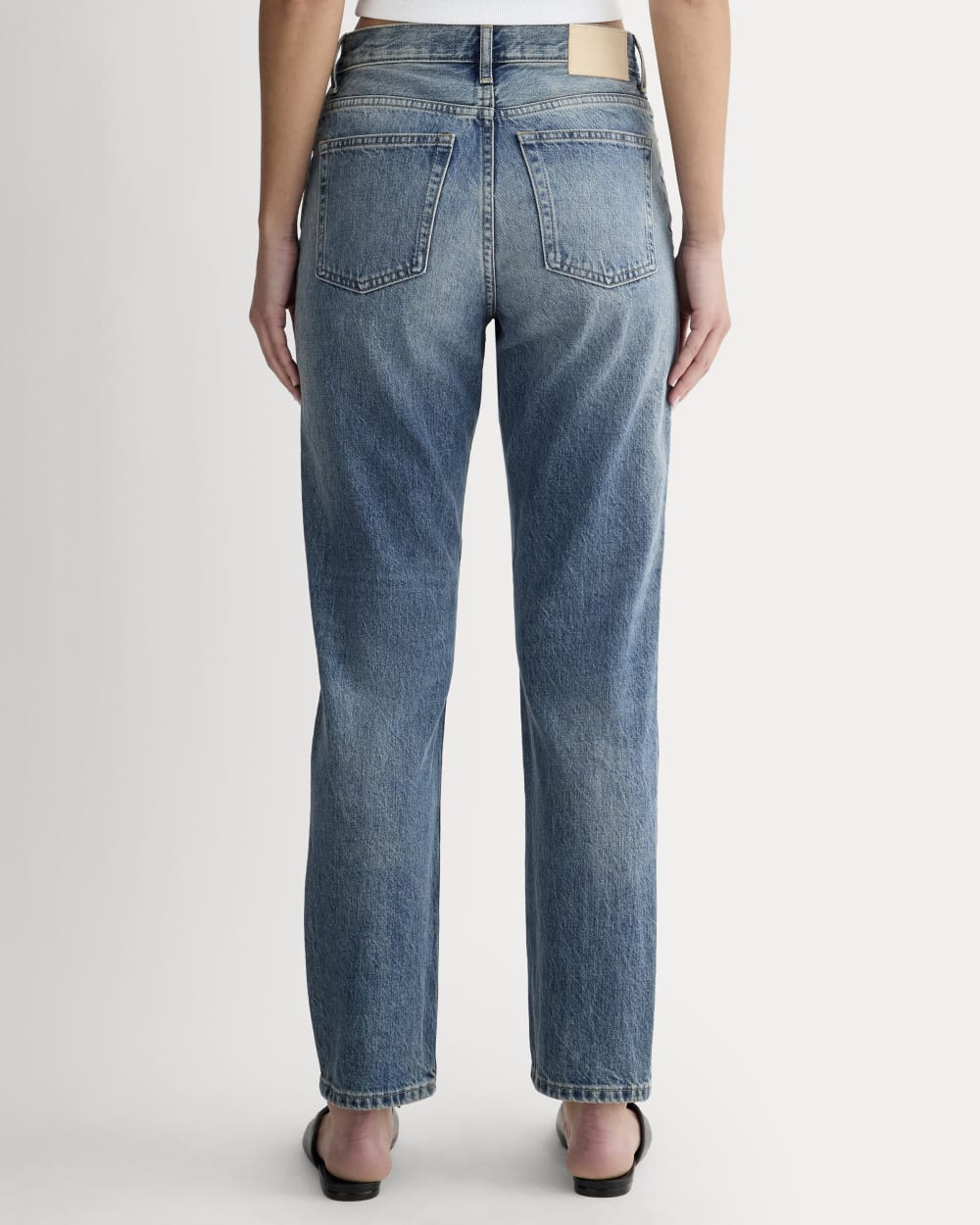 womens-90s-cheeky-straight-jean-vintage-mid-blue