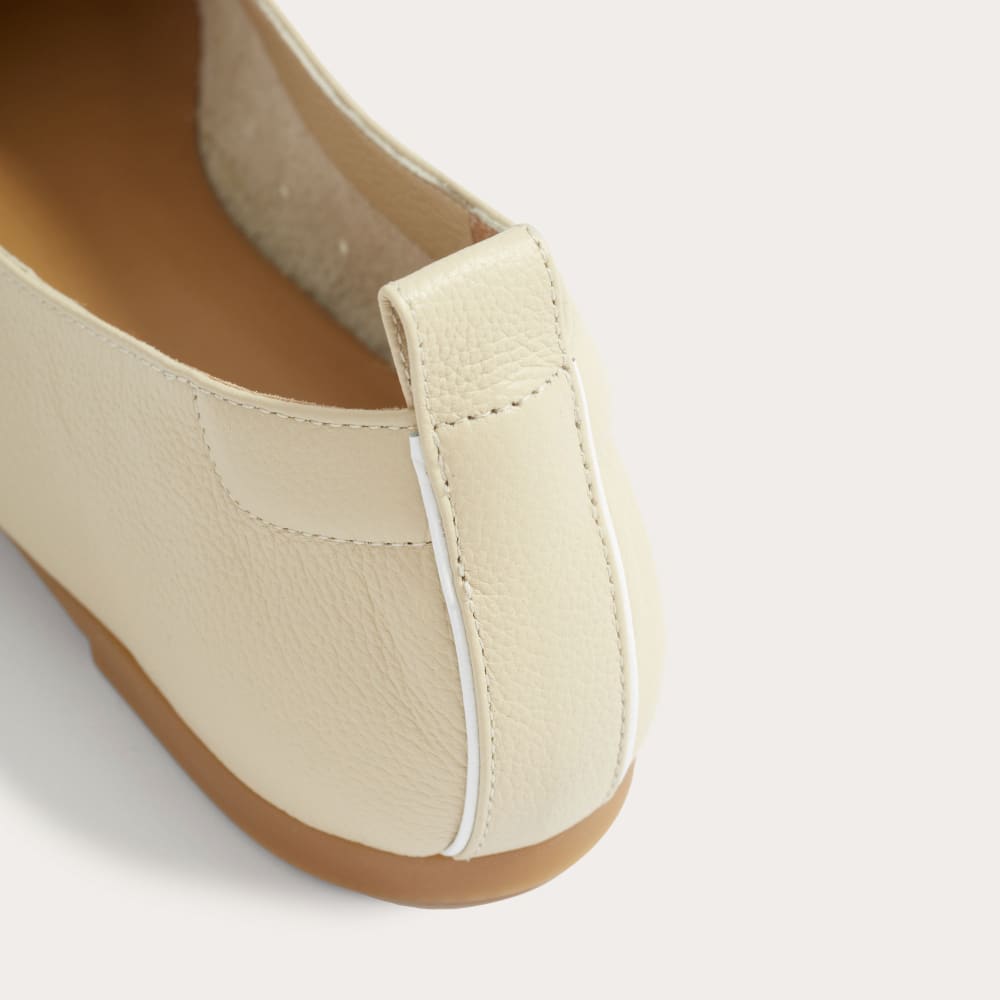 womens-day-glove-cream