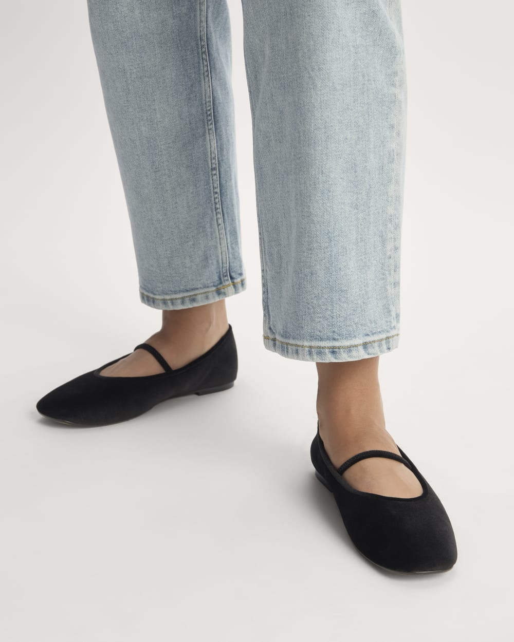 womens-leather-day-mary-jane-black-velvet | alt