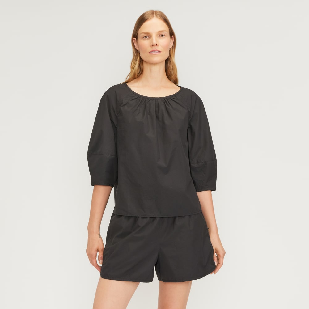 womens-poplin-scoop-neck-top-black | primary