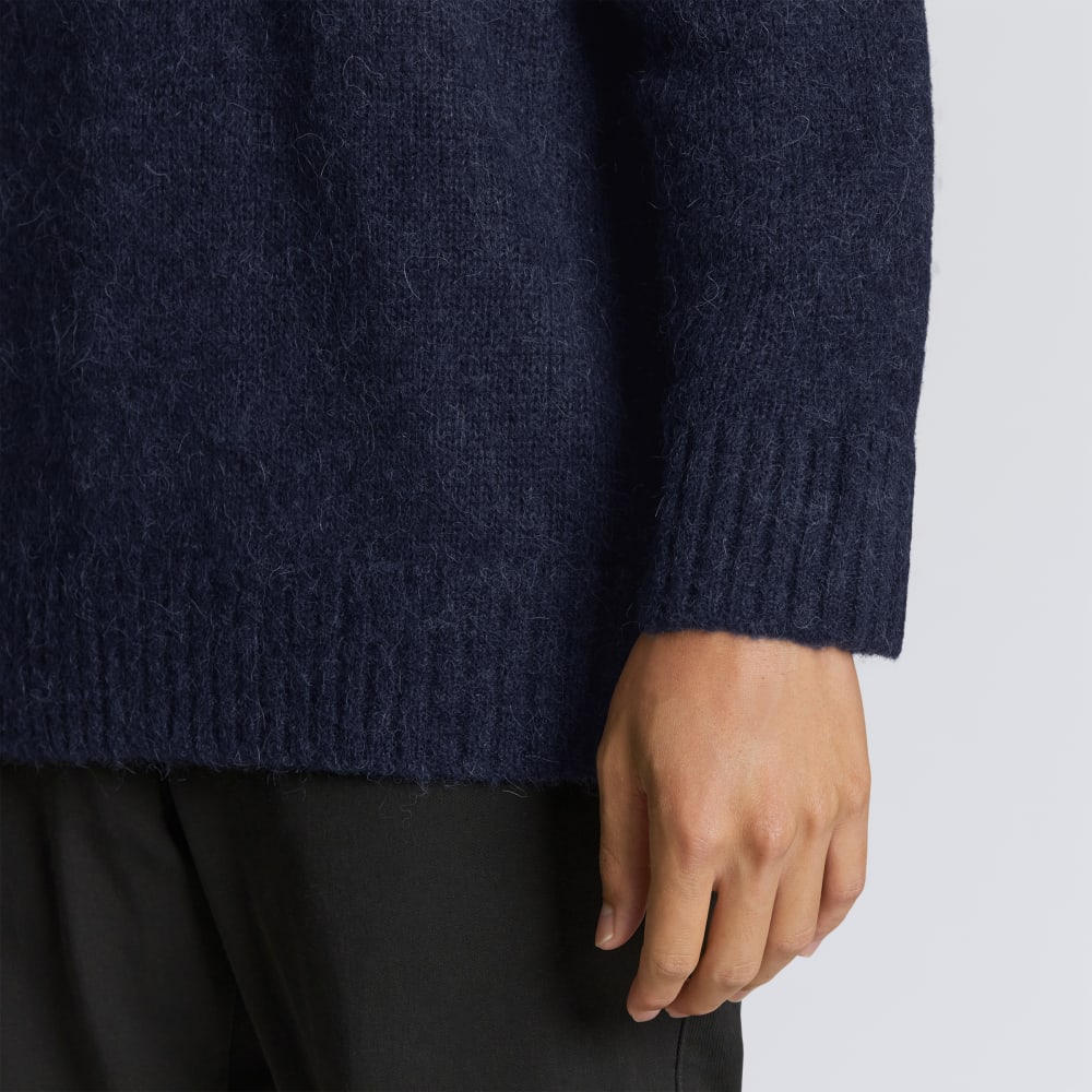 mens-alpaca-crew-ocean-cavern