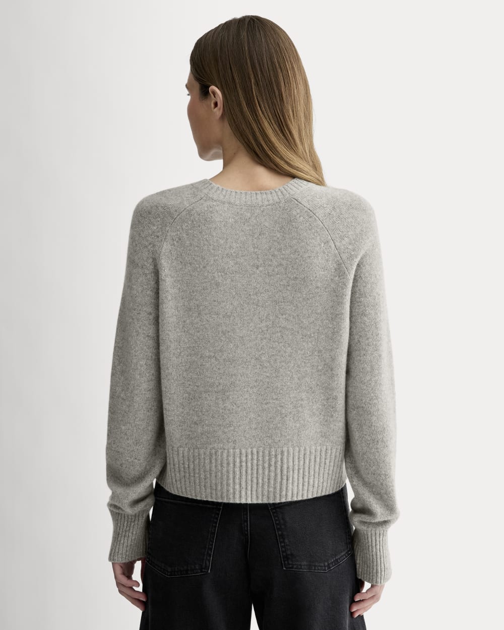 womens-cashmere-boxy-crew-sweater-light-heather-grey