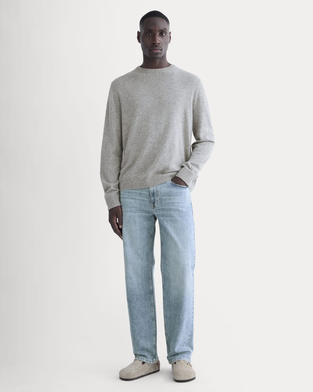 mens-cashmere-crew-light-heather-grey