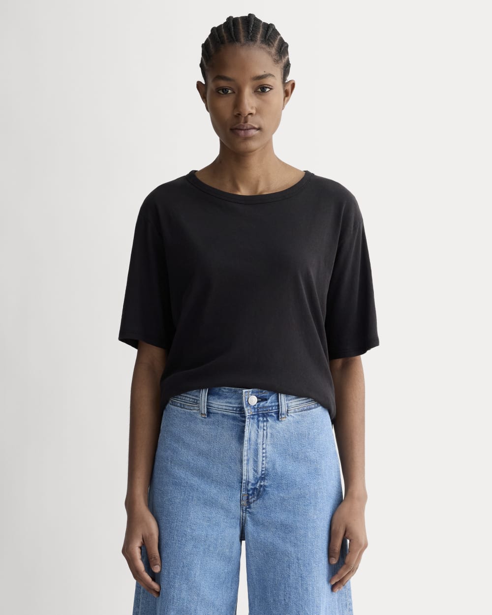 womens-air-oversized-crew-tee-black | primary