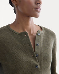 womens-boxy-henley-in-cozy-waffle-heather-beech