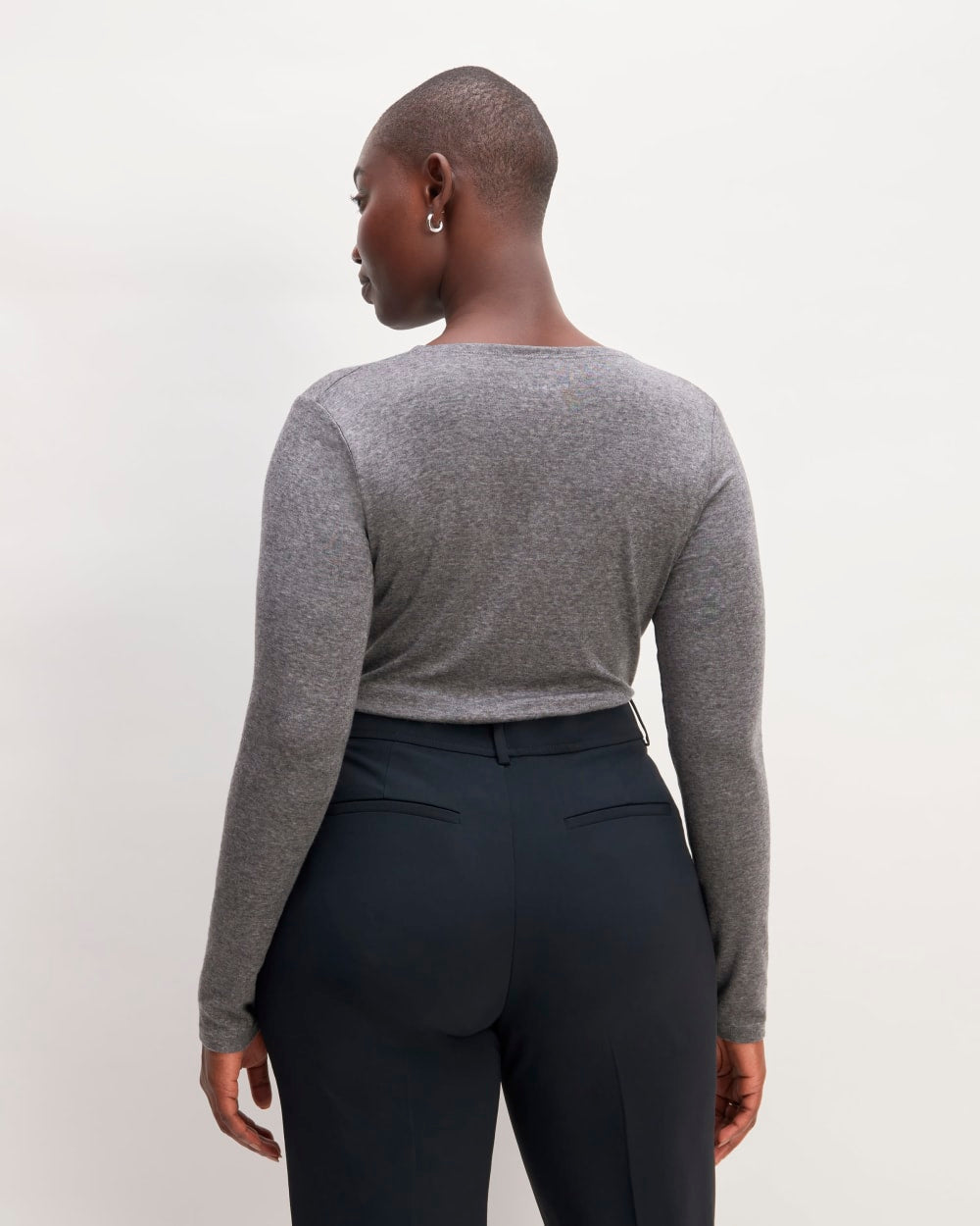 womens-merino-tencel-relaxed-v-neck-heather-charcoal