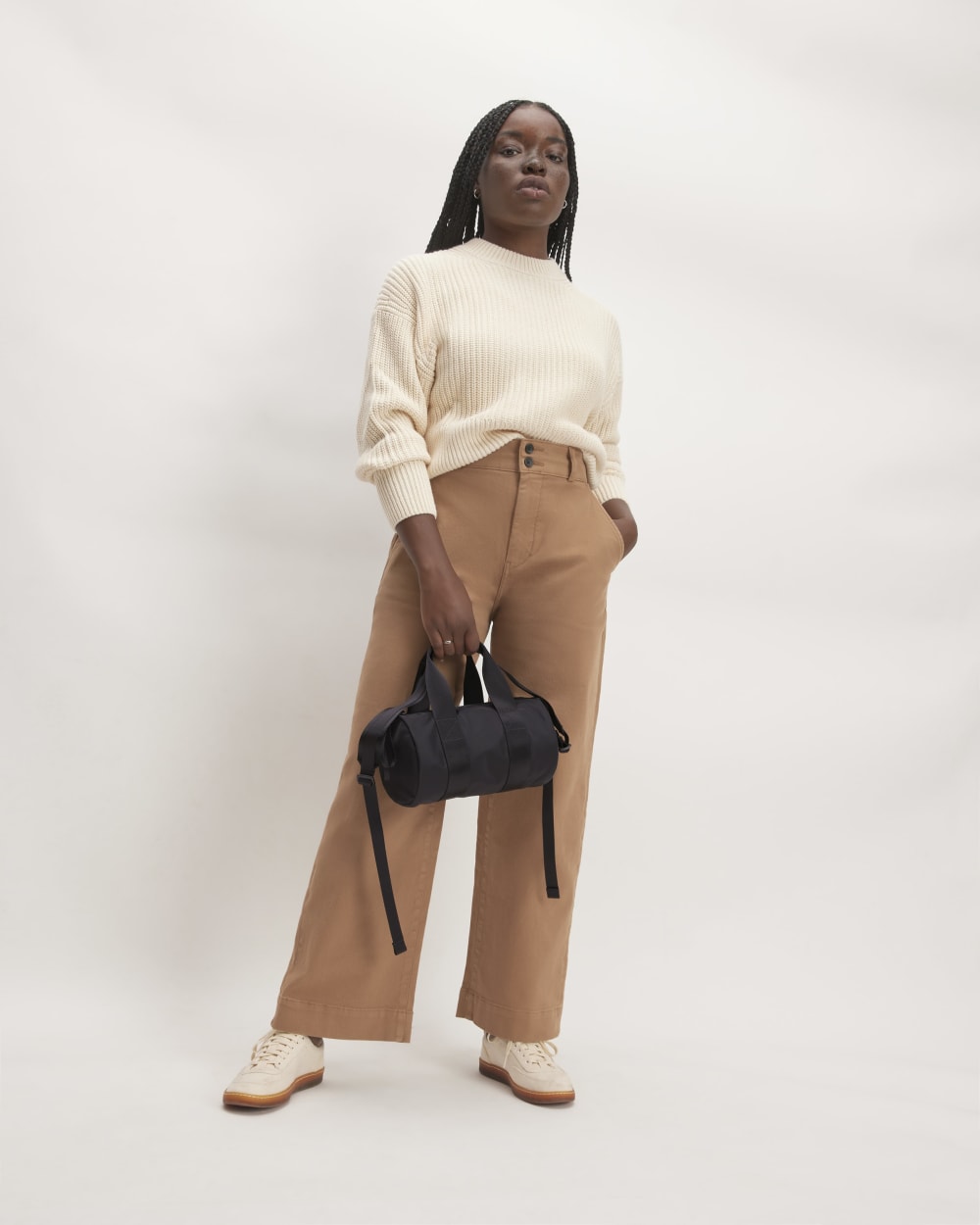 womens-recycled-nylon-crossbody-black | alt