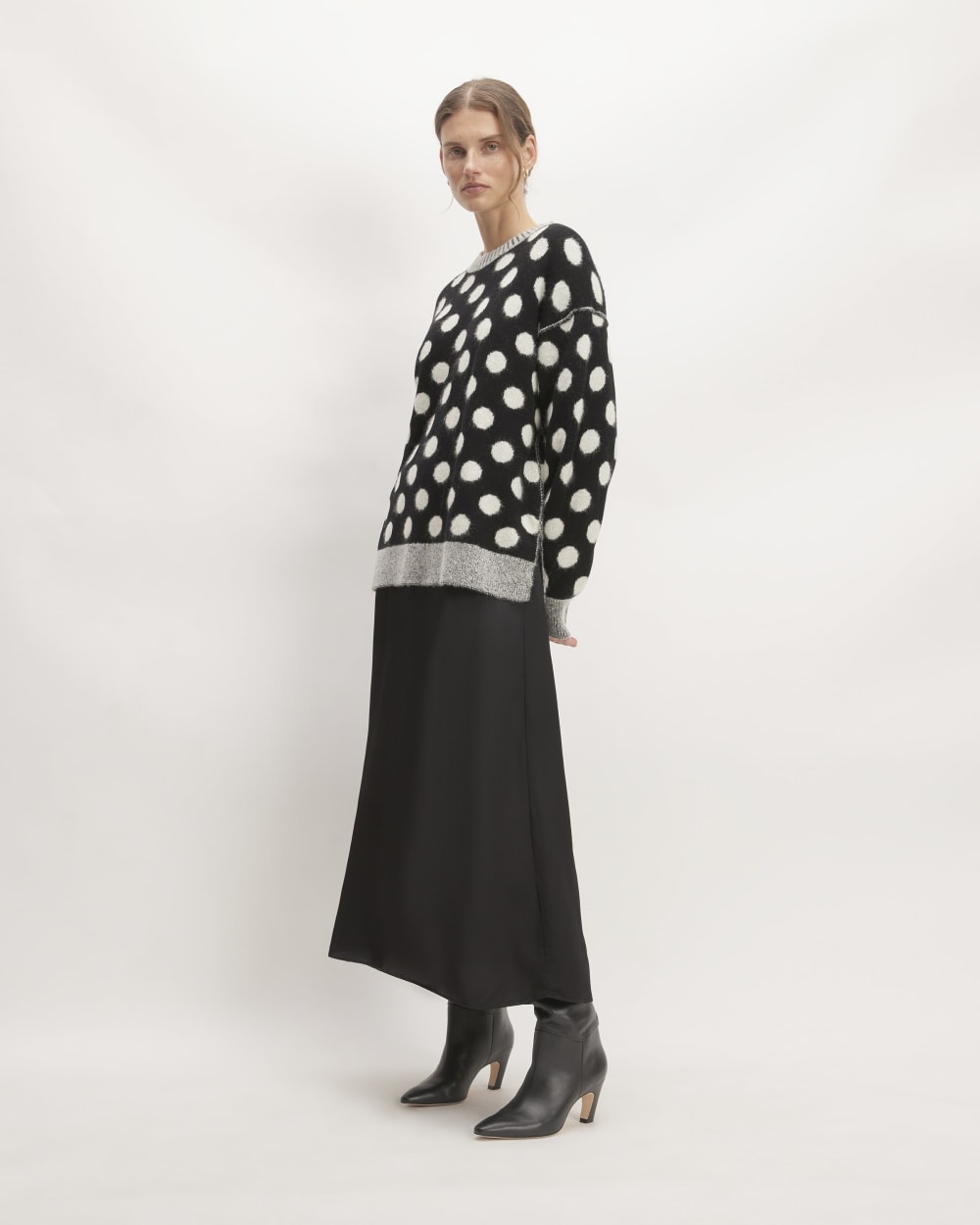womens-alpaca-polka-dot-oversized-crew-black-snow