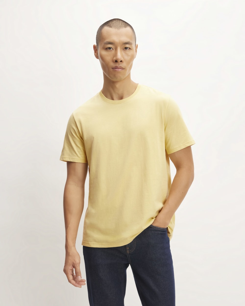 mens-essential-organic-crew-uniform-raffia | primary