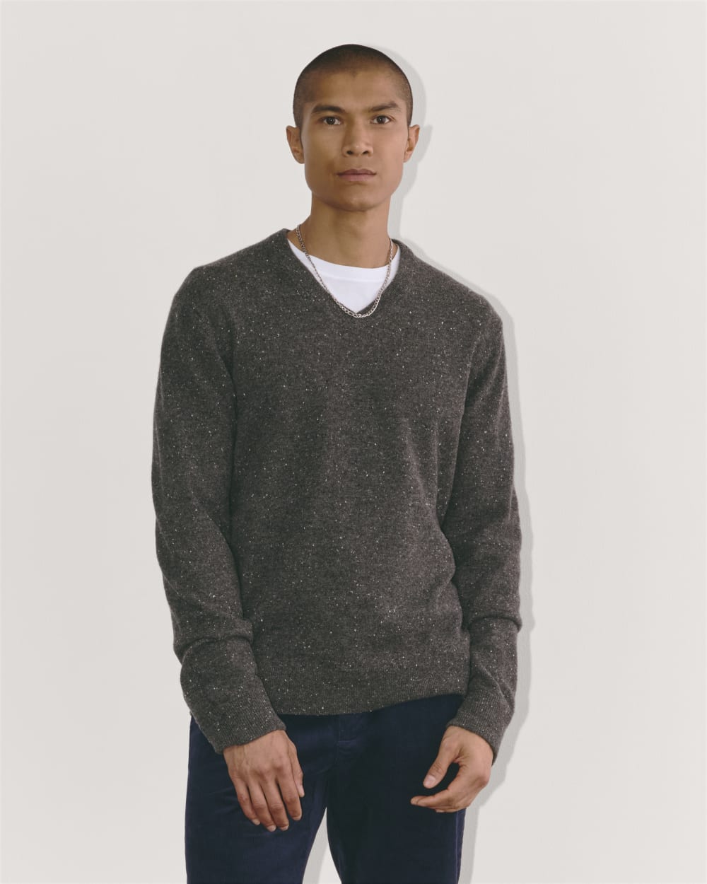 mens-cashmere-vneck-grey-donegal | primary