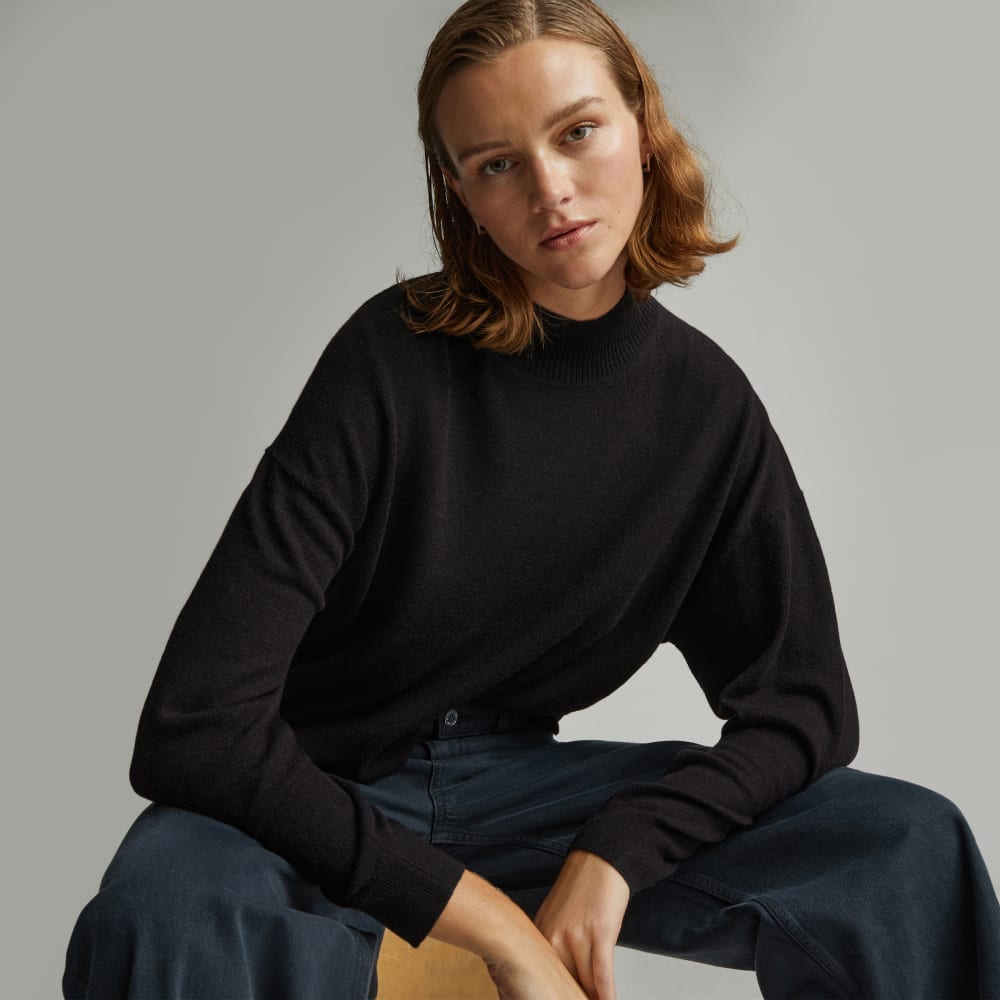 womens-luxe-merino-turtleneck-black