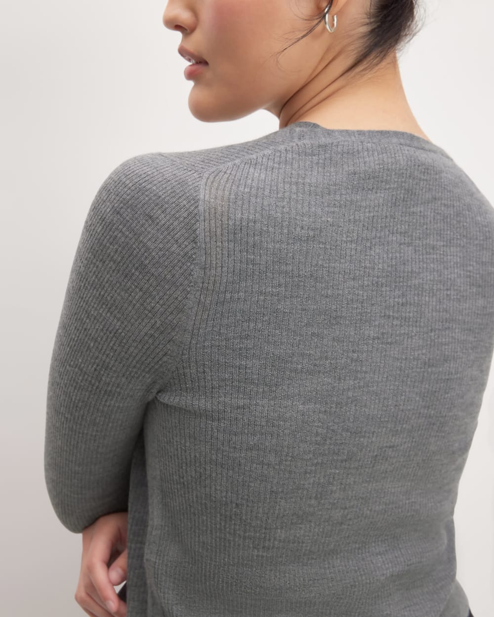 womens-ultrafine-merino-ribbed-cardigan-heather-mid-grey