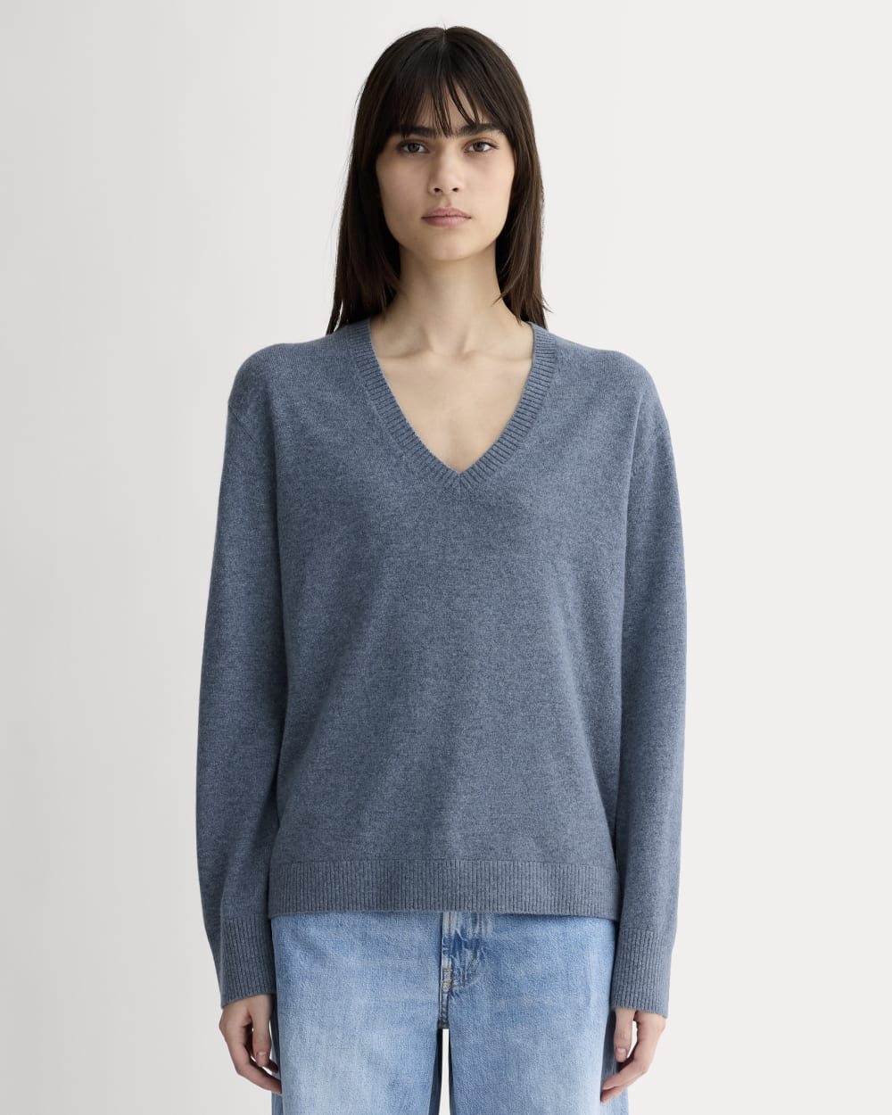 womens-cashmere-relaxed-v-neck-denim-blue | primary