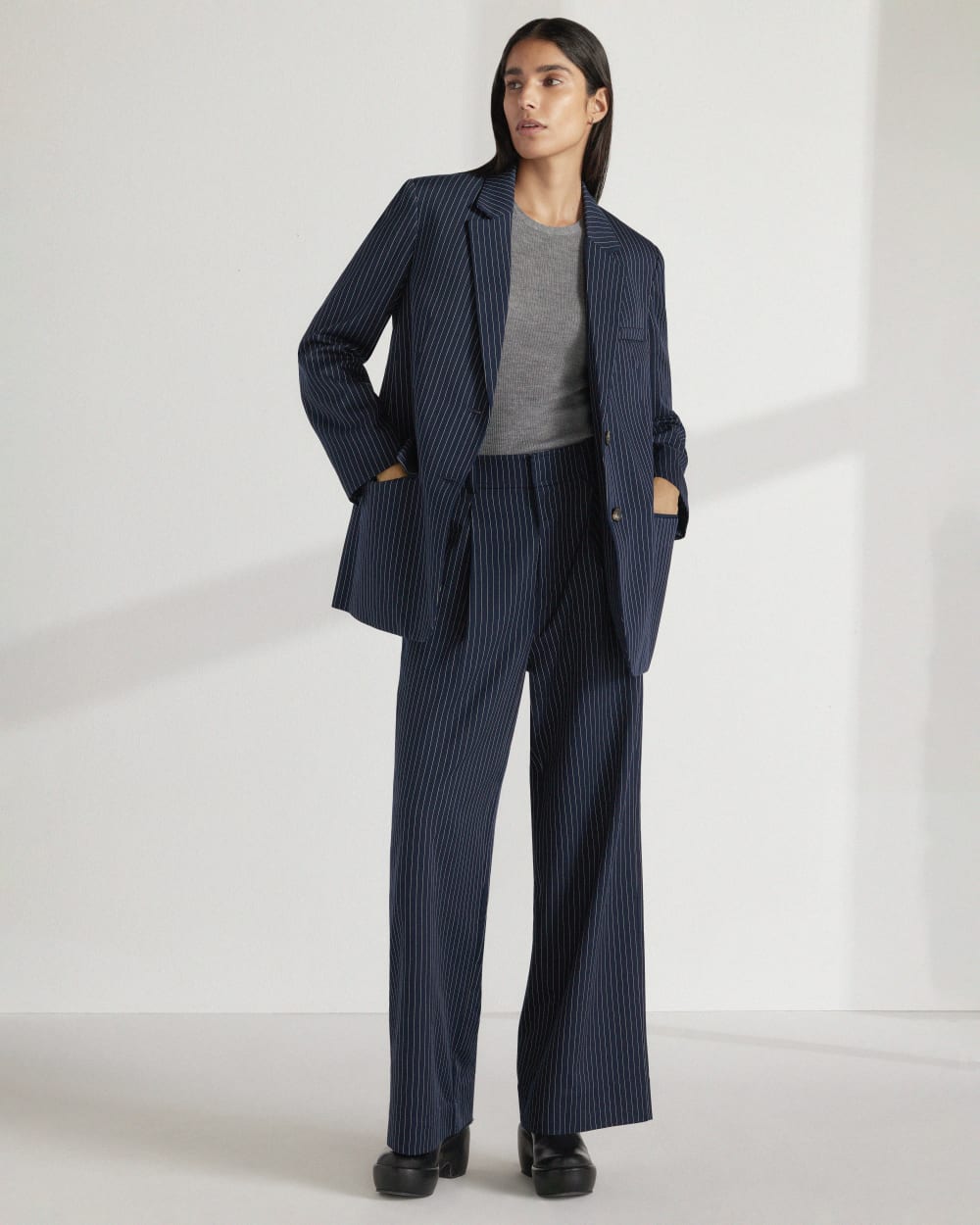 womens-ultrafine-merino-ribbed-crew-heather-mid-grey