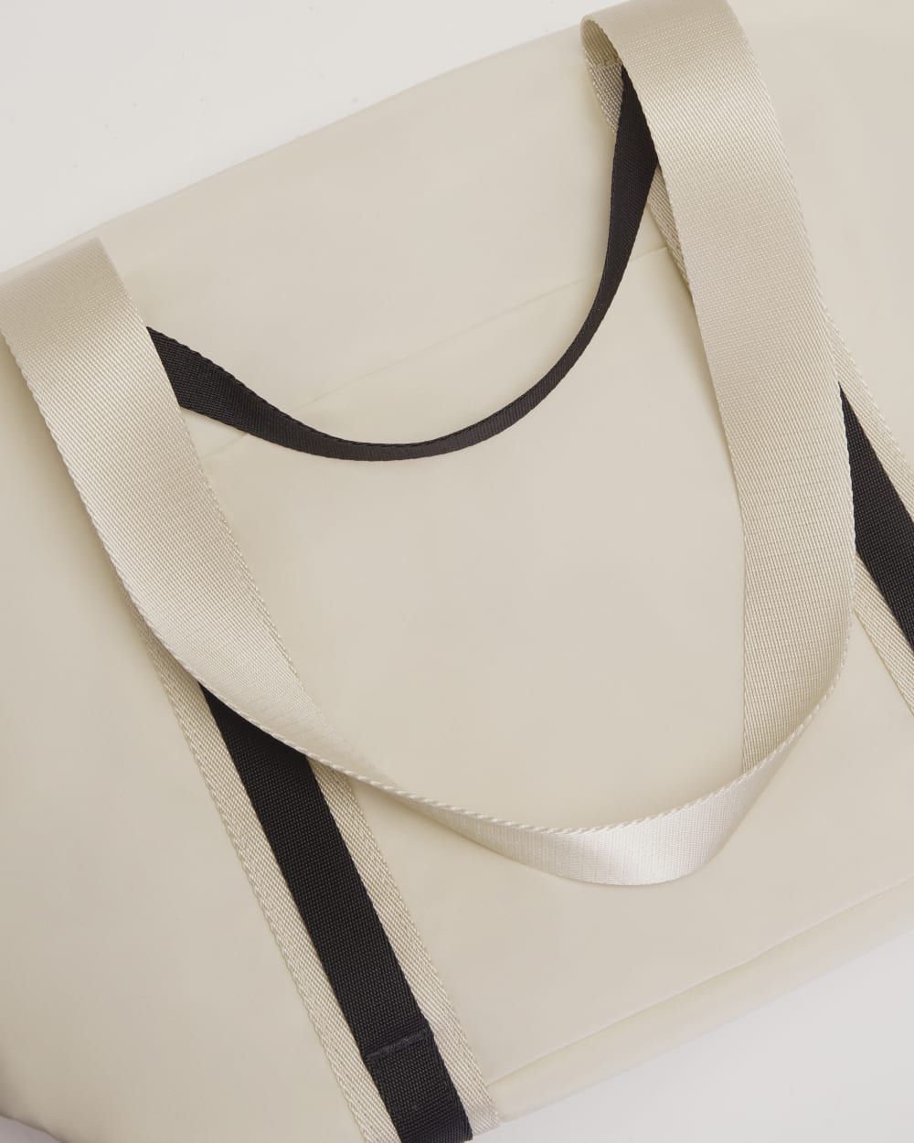 womens-recycled-nylon-tote-parchment