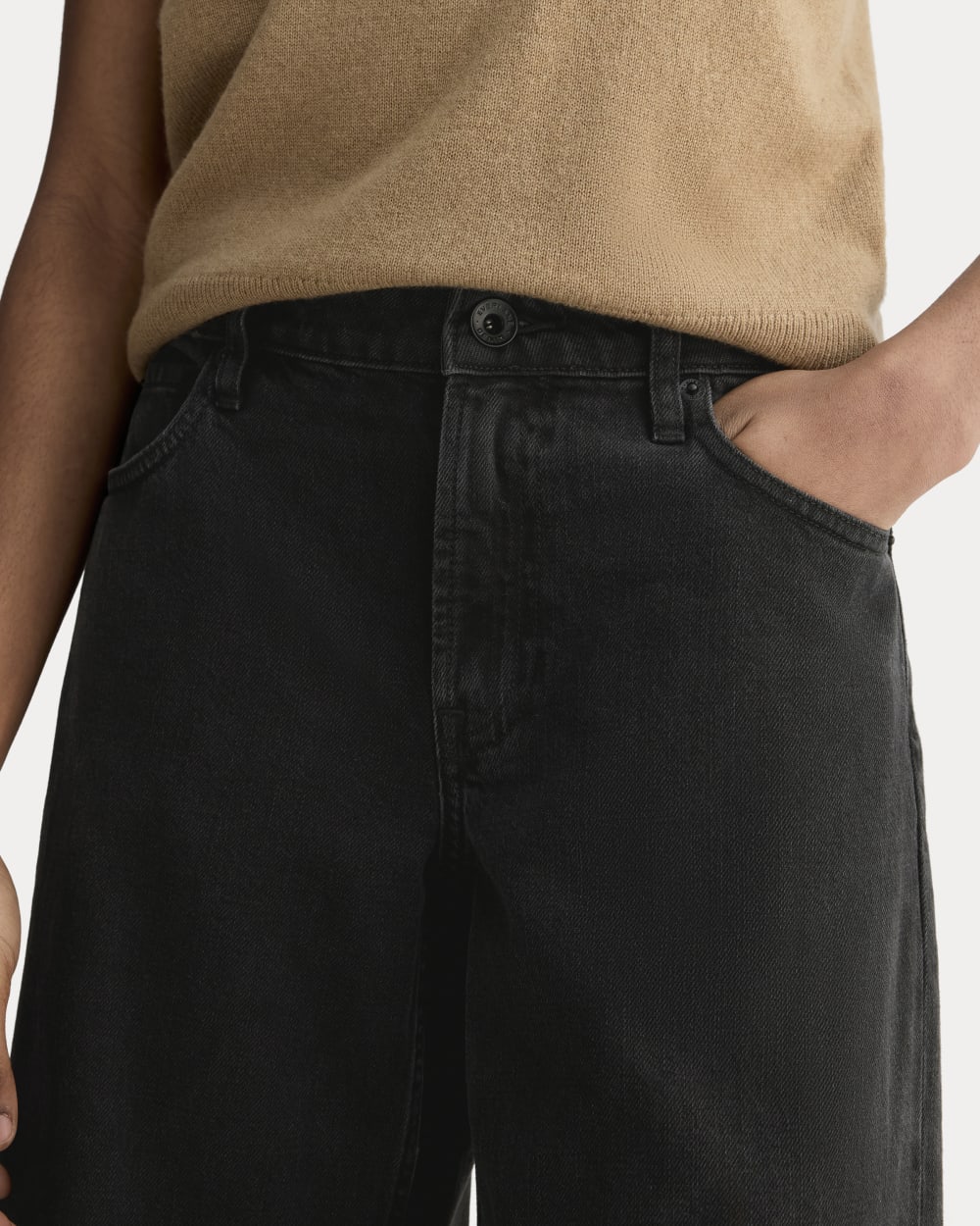 womens-low-key-jean-washed-black