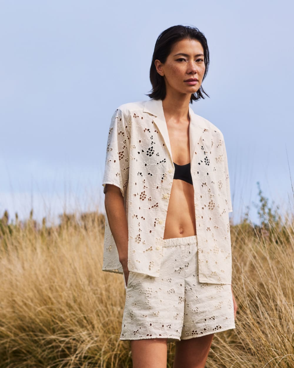 womens-eyelet-pull-on-short-bone | editorial