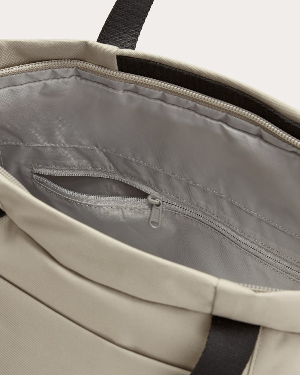 womens-renew-weekender-quartz