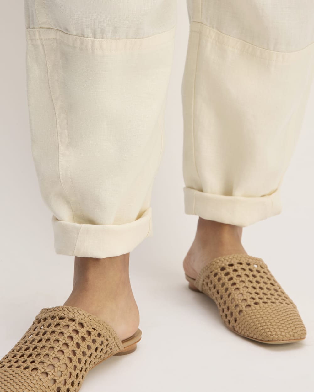 womens-linen-pull-on-barrel-pant-bone
