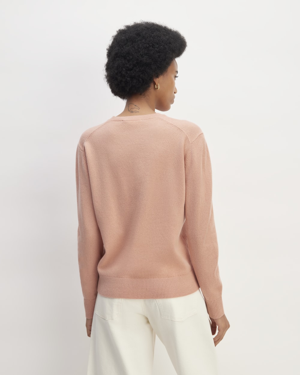 womens-cashmere-classic-crew-sweater-blush-pink