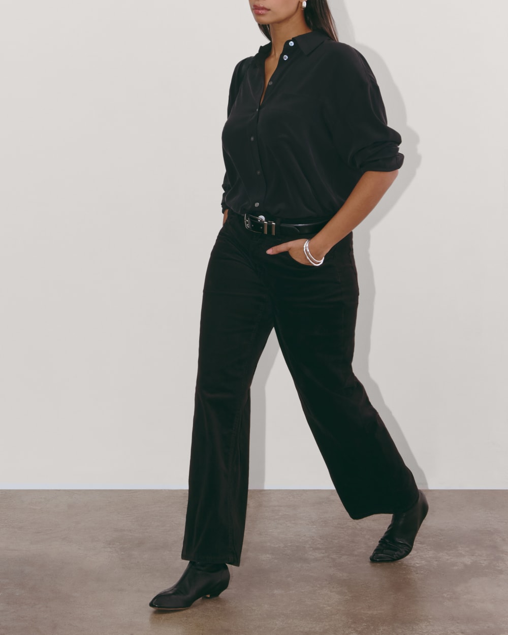 womens-corduroy-mid-way-pant-black | alt