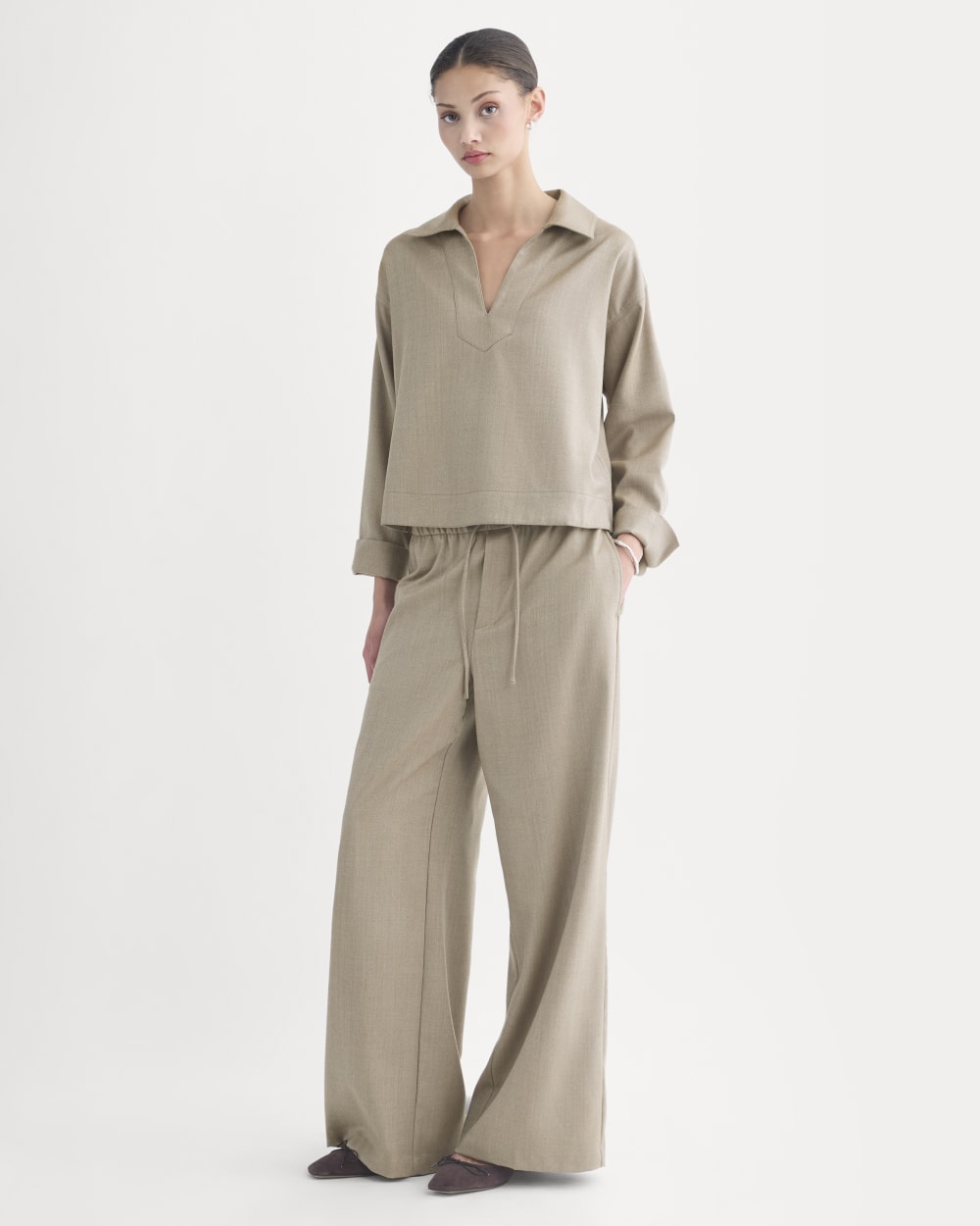 womens-overshirt-in-tailor-twill-light-taupe