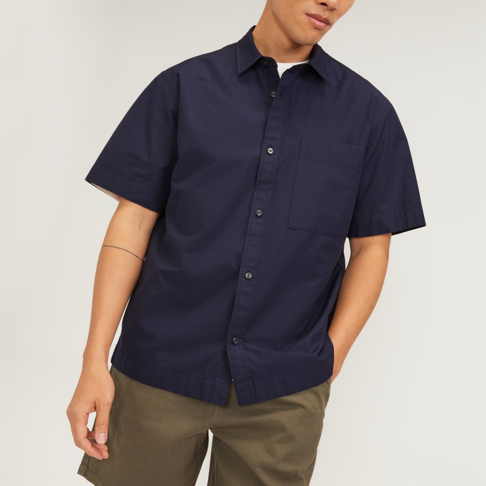 mens-poplin-short-sleeve-shirt-navy