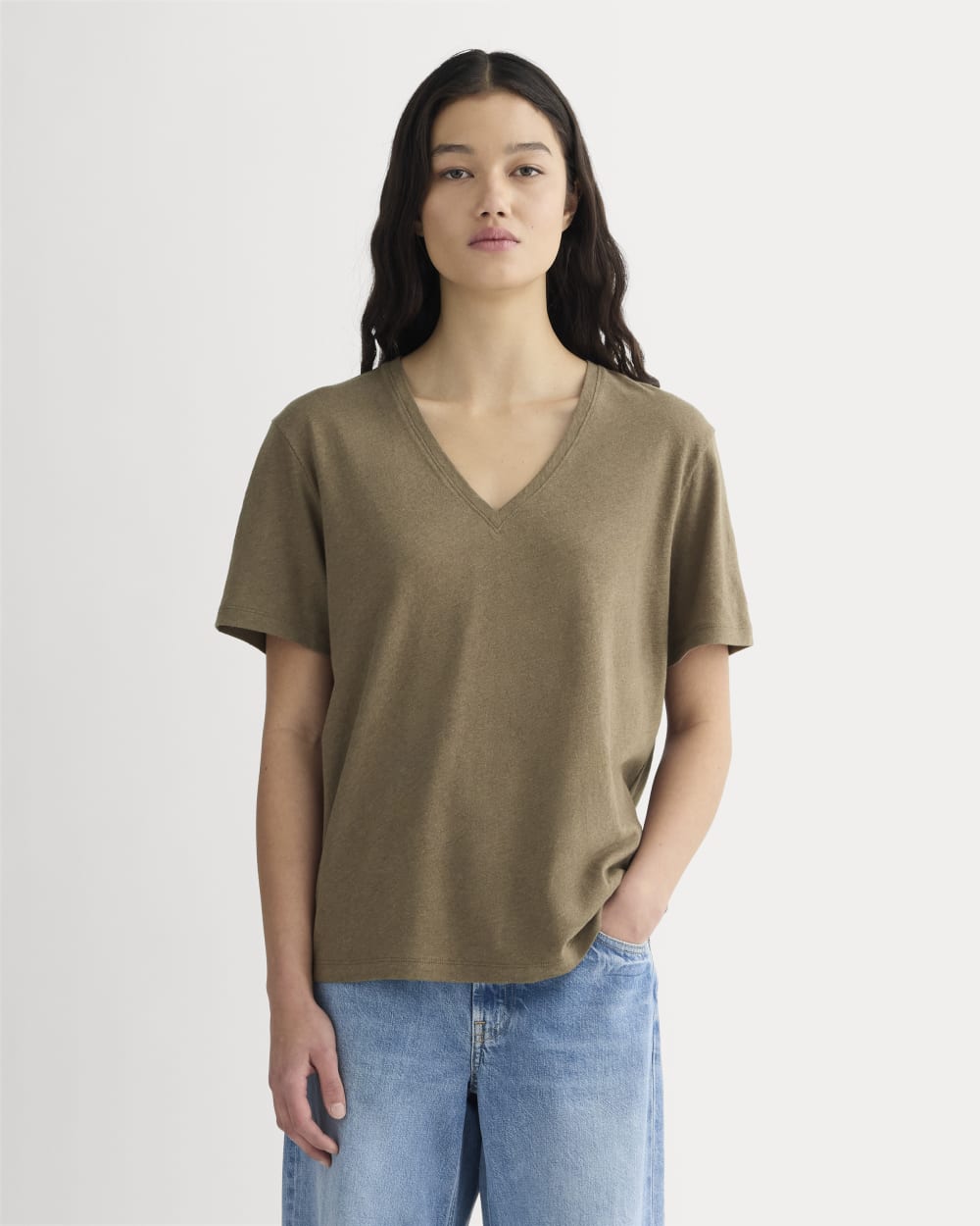 womens-slouchy-v-tee-cotton-linen-deep-taupe | primary