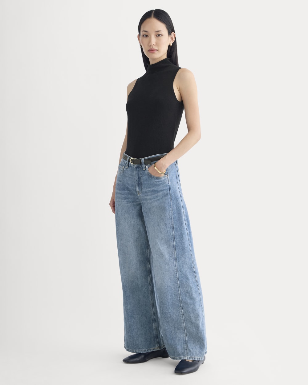 womens-paneled-wide-leg-jean-tungsten-scratch | primary