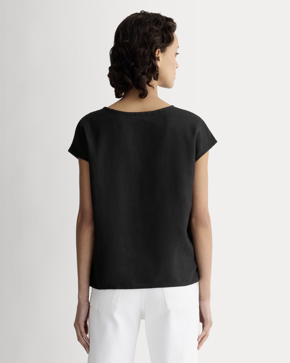 womens-linen-short-sleeve-crew-tee-black