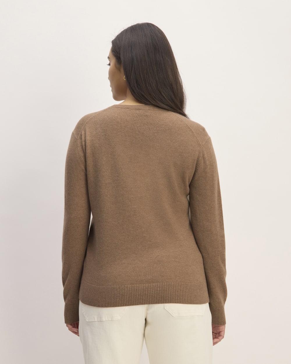 womens-cashmere-classic-crew-sweater-heathered-brown