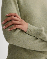 womens-cashmere-classic-crew-sweater-light-heathered-moss