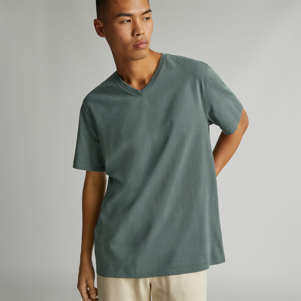 mens-organic-cotton-v-neck-tee-green-balsam | primary