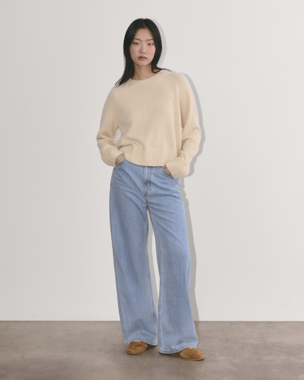 womens-cashmere-boxy-crew-sweater-cream-cream