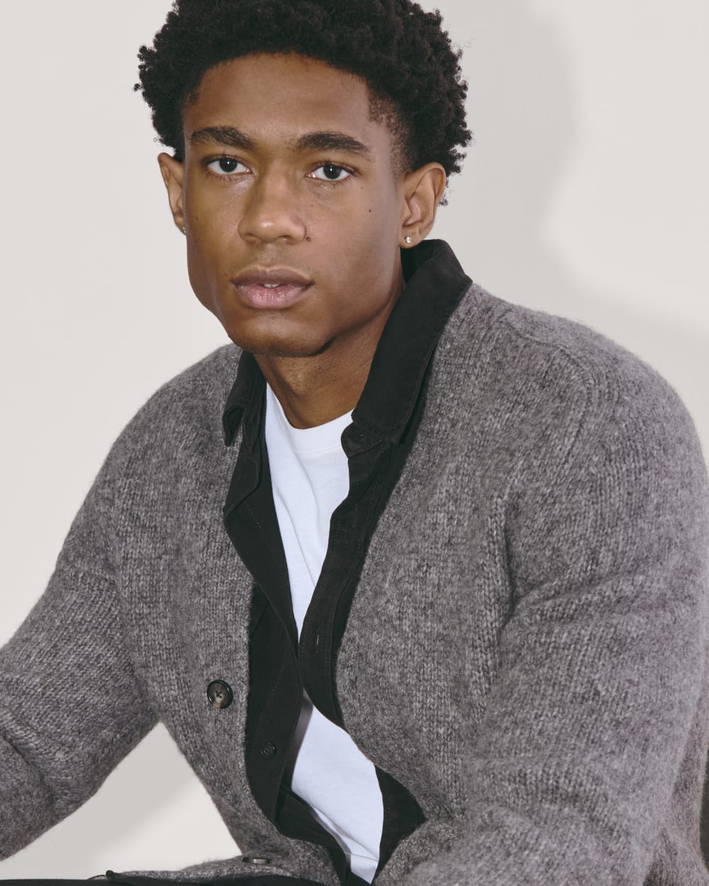 mens-cloud-relaxed-cardigan-organic-heather-charcoal