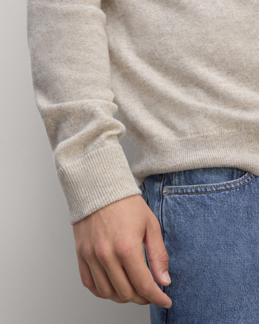 mens-cashmere-crew-canvas