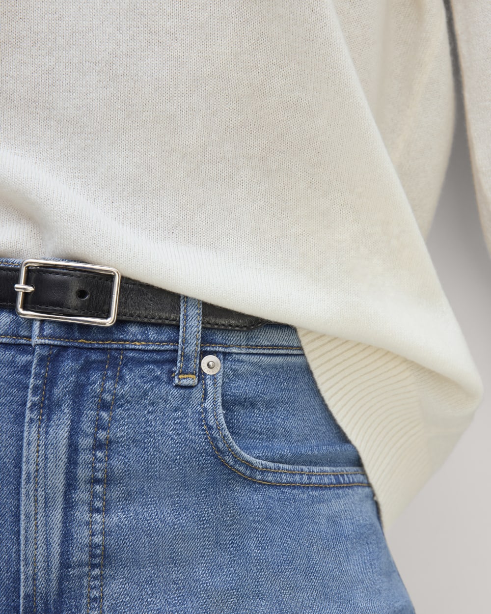 womens-cashmere-relaxed-v-neck-bone