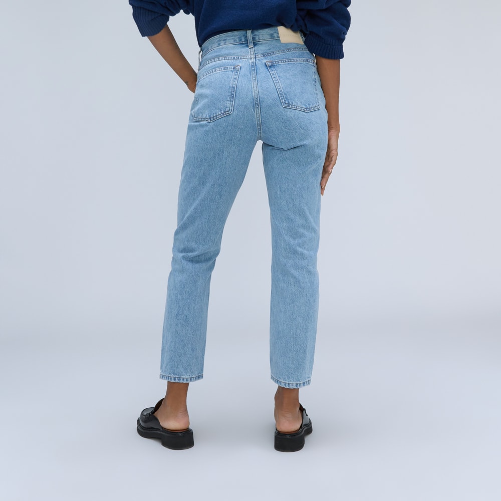womens-90s-cheeky-straight-jean-ltblue