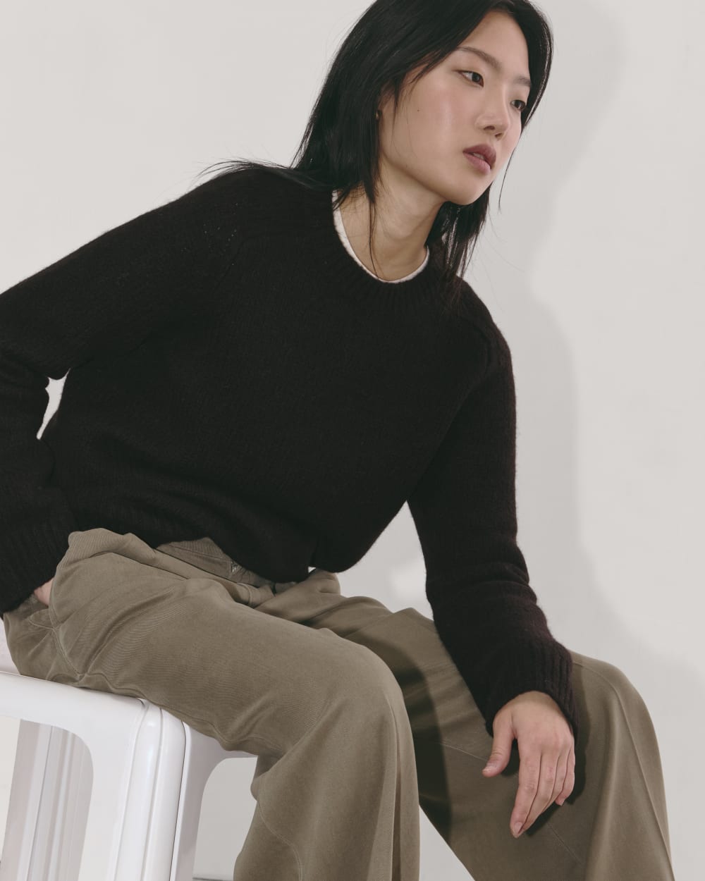 womens-relaxed-crew-cloud-black